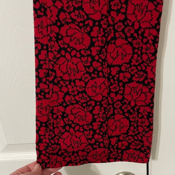 Maeve by Anthropologie The Margot Kick-Flare Cropped Pants in Red Size XS - Picture 9 of 15